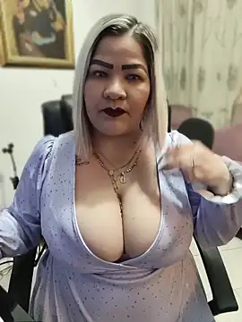 Dalessa Bigtits online show from 06/17/26, 12:02