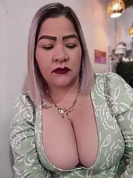 Dalessa Bigtits online show from 06/17/26, 09:38