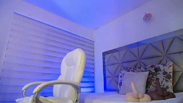 nana levy online show from 10/30/25, 04:25