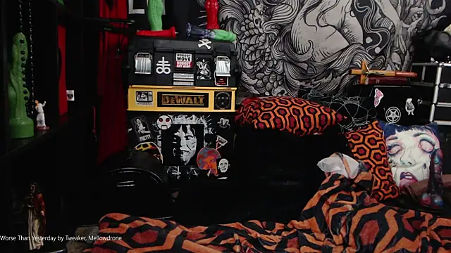 Silentmary online show from 01/28/25, 02:21