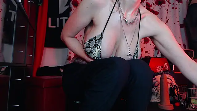 Silentmary online show from 09/27/25, 07:35