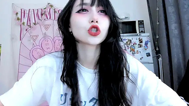 Holy420lolii online show from 05/28/26, 06:16