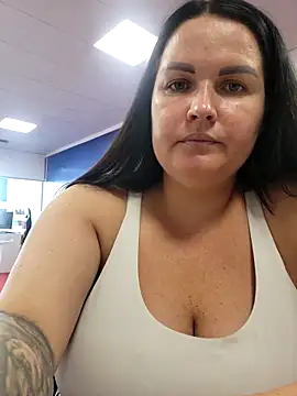 Snapshot of GeorgiaLerox chatting on 09/21/25, 11:45 GeorgiaLerox online show from 09/21/25, 11:45