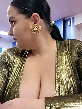 Snapshot of GeorgiaLerox chatting on 10/13/25, 11:43 GeorgiaLerox online show from 10/13/25, 11:43