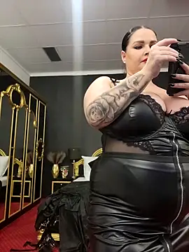 Snapshot of GeorgiaLerox chatting on 10/14/25, 11:33 GeorgiaLerox online show from 10/14/25, 11:33