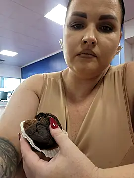 Snapshot of GeorgiaLerox chatting on 11/01/25, 01:35 GeorgiaLerox online show from 11/01/25, 01:35