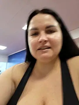 Snapshot of GeorgiaLerox chatting on 11/16/25, 01:39 GeorgiaLerox online show from 11/16/25, 01:39