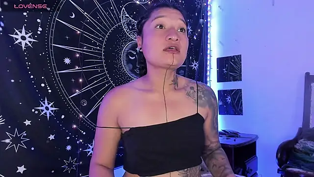 Eva Lee  online show from 10/11/25, 07:40