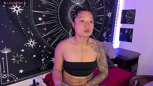 Eva Lee  online show from 10/15/25, 07:52