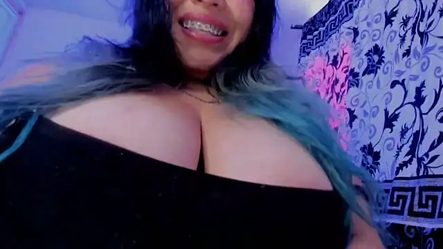 Snapshot of Fierymichef chatting on 11/05/25, 08:31 Fierymichef online show from 11/05/25, 08:31