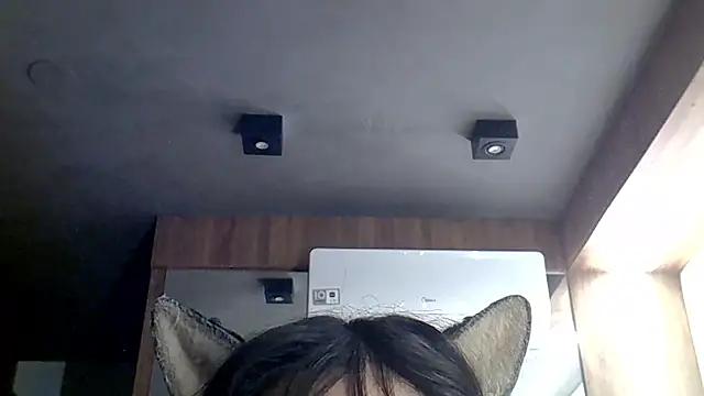 Skinny-Kitten online show from 06/11/26, 12:32