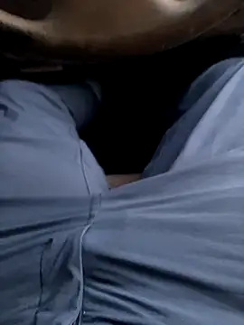 Snapshot of prekumstud chatting on 09/15/25, 01:44 prekumstud online show from 09/15/25, 01:44