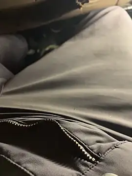 Snapshot of prekumstud chatting on 10/07/25, 10:56 prekumstud online show from 10/07/25, 10:56