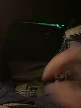 Snapshot of prekumstud chatting on 10/10/25, 10:58 prekumstud online show from 10/10/25, 10:58