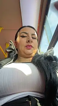 Abril Luv online show from 02/19/25, 12:22