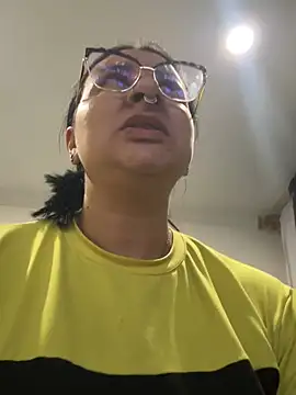 Abril Luv online show from 06/22/26, 03:25