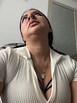 Abril Luv online show from 06/27/26, 12:22