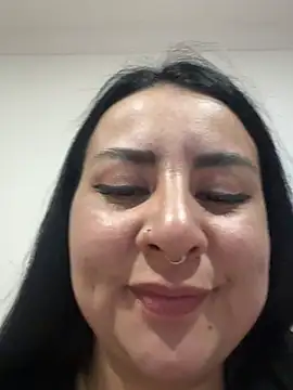 Abril Luv online show from 07/10/26, 02:05