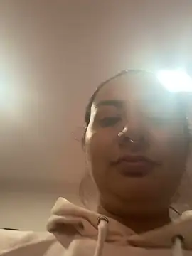 Abril Luv online show from 07/27/26, 12:17
