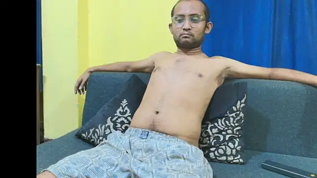 Cute boy2000 online show from 05/22/26, 06:57