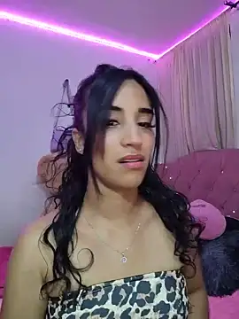 Snapshot of _nathaly_sweet chatting on 06/21/26, 05:21 nathaly sweet online show from 06/21/26, 05:21