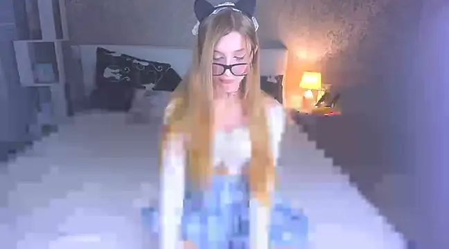 Snapshot of ShyBerryNelly chatting on 12/11/24, 02:11 ShyBerryNelly online show from 12/11/24, 02:11