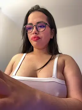 Snapshot of andra_rose chatting on 09/14/25, 06:07 andra rose online show from 09/14/25, 06:07