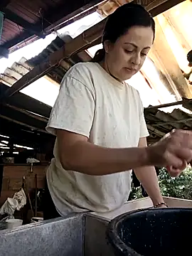 Juli Castillo8 online show from 09/11/25, 02:06