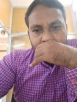 Snapshot of adicma123 chatting on 09/17/25, 08:27 adicma123 online show from 09/17/25, 08:27