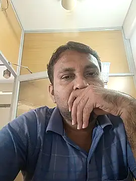 Snapshot of adicma123 chatting on 11/14/25, 07:07 adicma123 online show from 11/14/25, 07:07