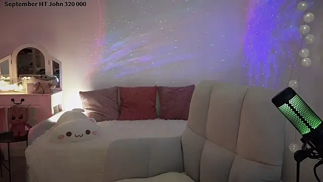 Snapshot of ImKeira chatting on 09/22/25, 07:27 ImKeira online show from 09/22/25, 07:27