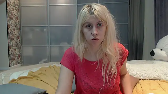 Snapshot of KyliePag chatting on 01/12/26, 05:12 KyliePag online show from 01/12/26, 05:12