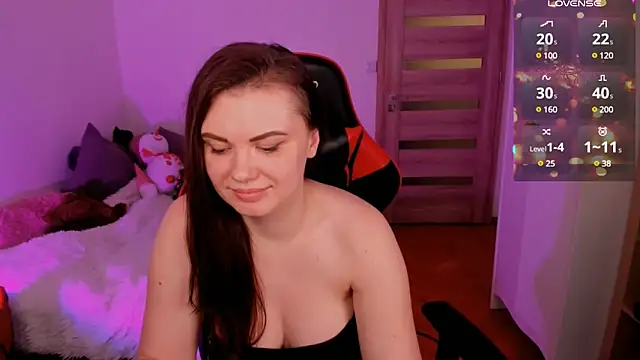 Kristina Logan online show from 12/28/24, 03:04