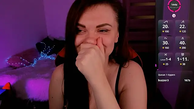 Kristina Logan online show from 01/04/25, 09:09