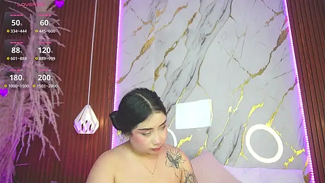Snapshot of haylie_ chatting on 01/19/25, 02:25 haylie  online show from 01/19/25, 02:25
