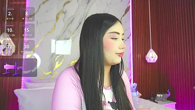 Snapshot of haylie_ chatting on 02/10/25, 03:13 haylie  online show from 02/10/25, 03:13