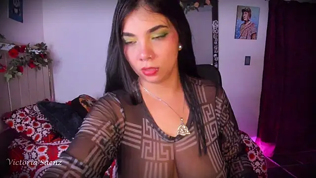 victoriaasaenz  online show from 06/05/26, 12:39