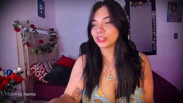 victoriaasaenz  online show from 06/18/26, 12:55
