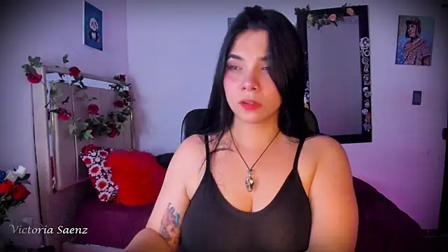 victoriaasaenz  online show from 06/26/26, 12:59