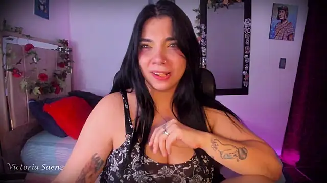 victoriaasaenz  online show from 07/02/26, 12:54