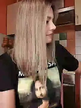 KrissSexi online show from 02/04/25, 08:38
