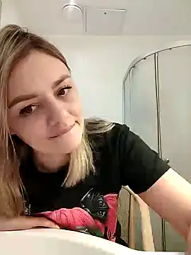 KrissSexi online show from 02/14/25, 10:04