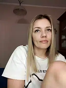 KrissSexi online show from 02/28/25, 10:41