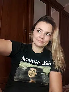 KrissSexi online show from 09/19/25, 05:53