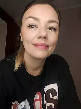 KrissSexi online show from 10/18/25, 07:31