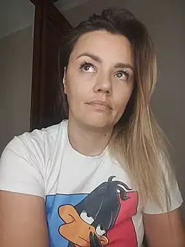 KrissSexi online show from 11/05/25, 06:30