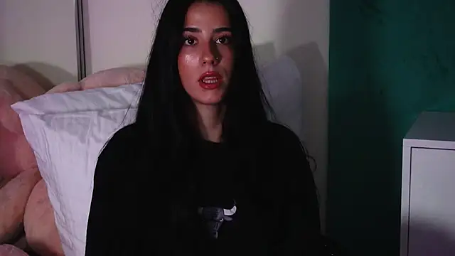 AmeliaJune online show from 06/12/26, 07:46