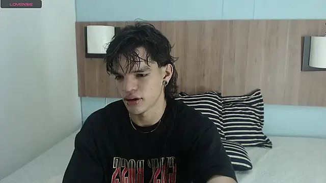 AlbertBernal69 online show from 02/17/25, 02:42