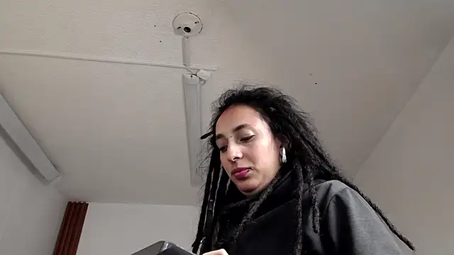 Snapshot of ORIANNA_BODMOD chatting on 11/08/25, 11:43 ORIANNA BODMOD online show from 11/08/25, 11:43