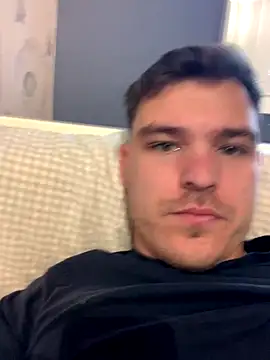 Snapshot of sergigomez chatting on 10/25/25, 10:56 sergigomez online show from 10/25/25, 10:56